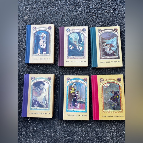 Series of books-Lemony Snicket - Picture 6 of 6
